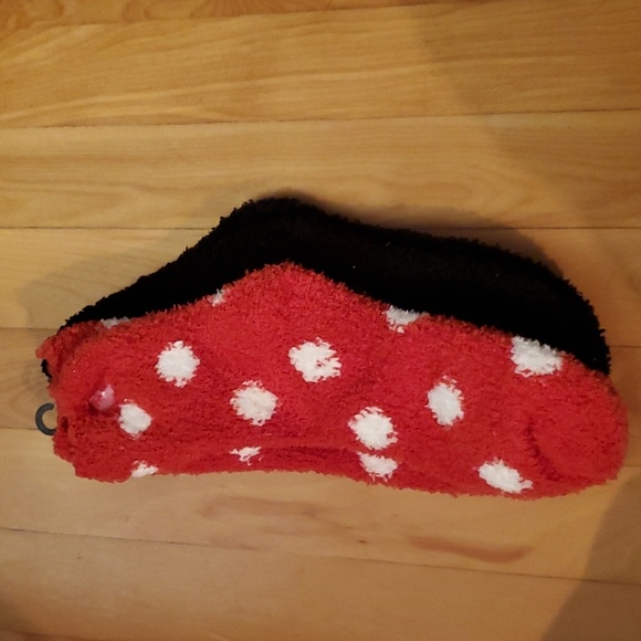 NWT Disney Minnie Mouse pack of 2 pair of fuzzy socks. Black. Red, polka dot. - Picture 2 of 5